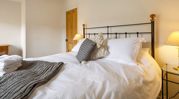 Gardeners Cottage Overstrand - bedroom