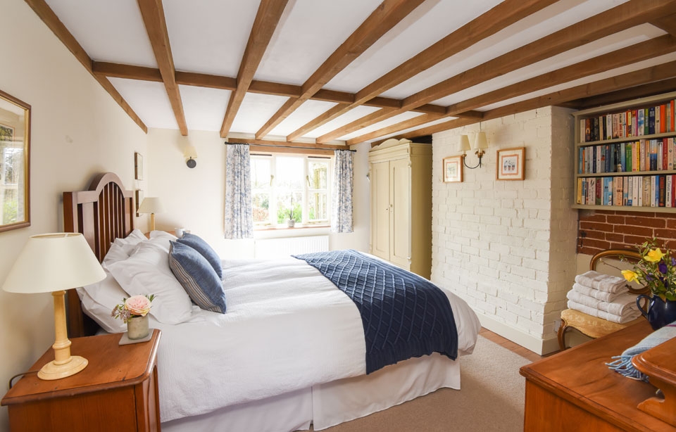 Little Barn, Briston, north Norfolk holiday cottage