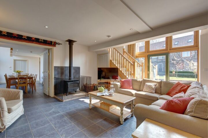 Long Barn - Norfolk holiday cottage