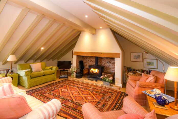 Flagstaff Cottage - West Wing, Holiday Cottage, Burnham Overy Staithe, Norfolk